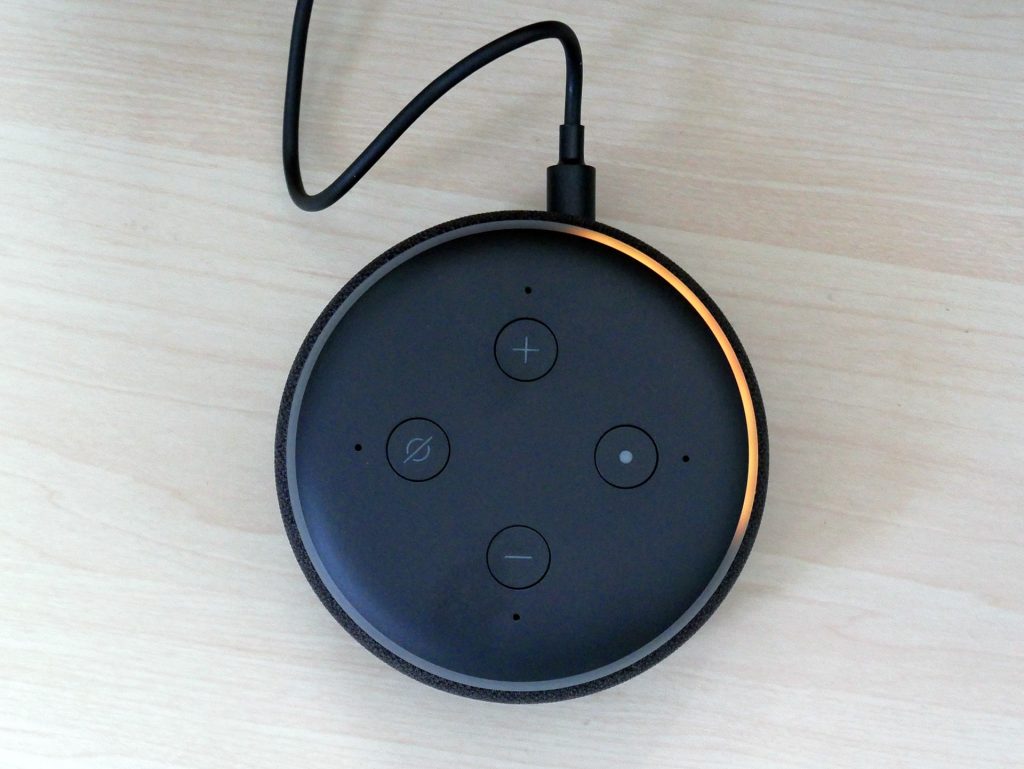 Amazon dot echo