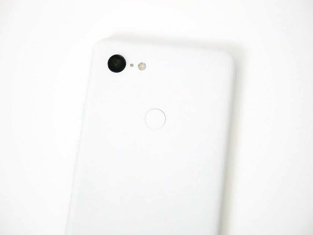 Google Pixel 3 XLカメラレンズと指紋認証
