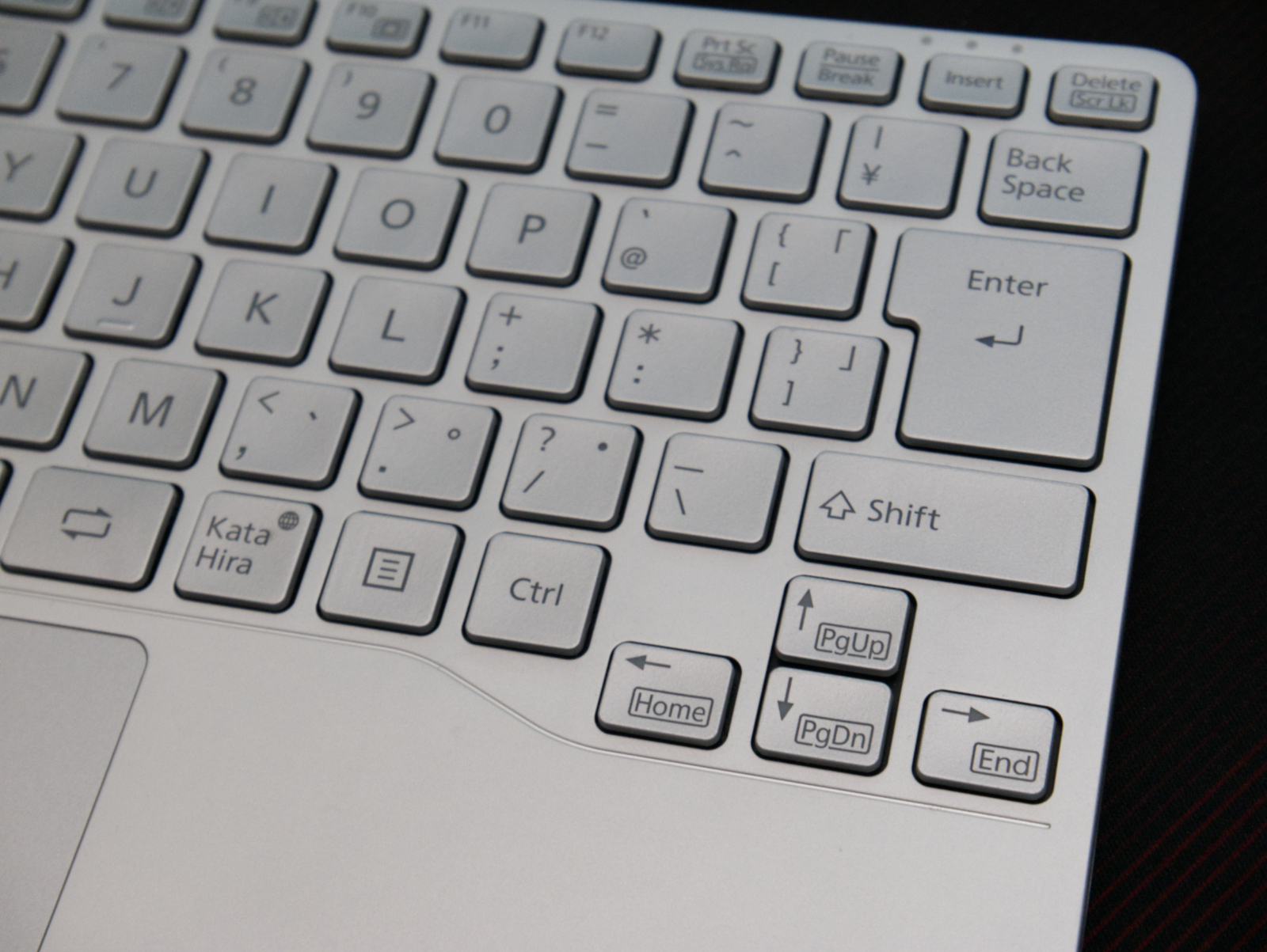 押し心地良好な薄型モバイルキーボード「LIFEBOOK UH Keyboard 